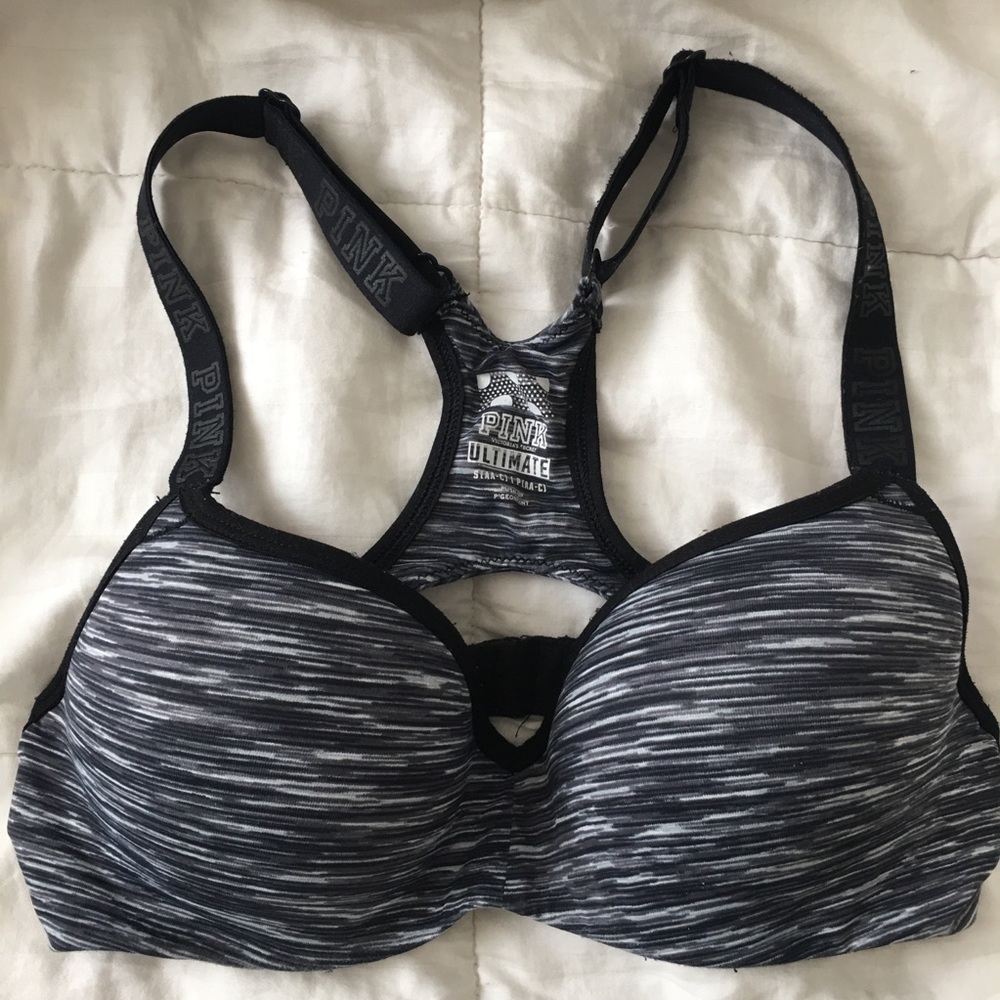Victoria’s Secret sports bra push-up